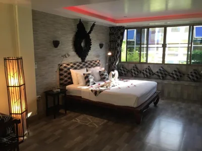 Junior Suite con balcone — Fong Kaew and Baan Nang Fa Guesthouse